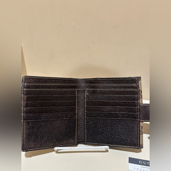 Gucci Princy Bifold Wallet w/original box - Picture 4 of 9